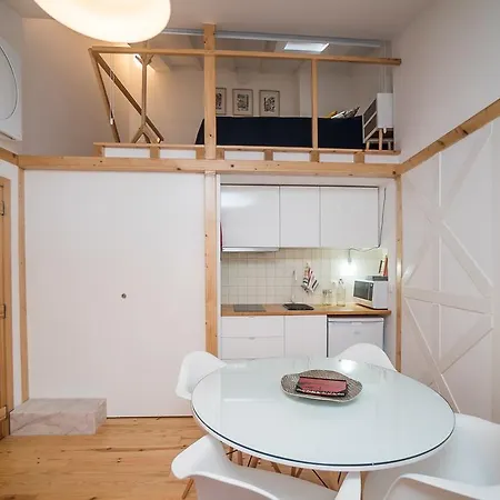 Feel Alfama * リスボン