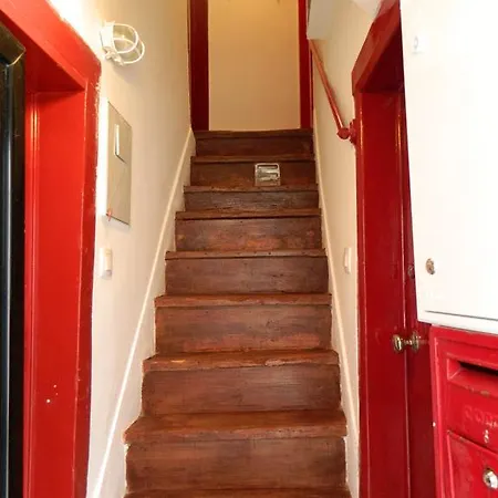 Feel Alfama Appartement *